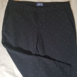 Old Navy Harper Mid-Rise Black Capri Dress Pant Size 16 Regular